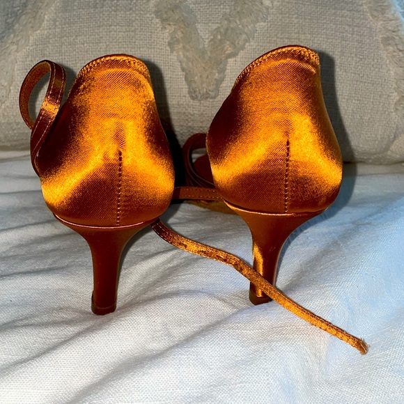 IDS (International Dance Shoes) Latin 2.5 inch Heels Size: UK 6 or US 8 Ballroom - Picture 4 of 8